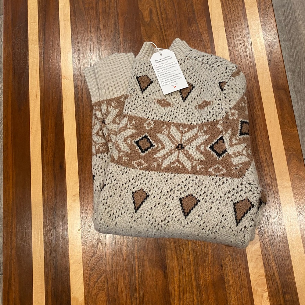 Cozy Knit Sweater with Geometric Pattern Sz Large